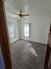 1127 Ferguson St in Rockford, IL - Building Photo - Building Photo