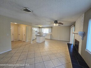 8915 Woodmill Dr in Hudson, FL - Building Photo - Building Photo