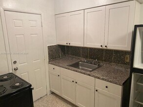 626 NE 61st St in Miami, FL - Building Photo - Building Photo