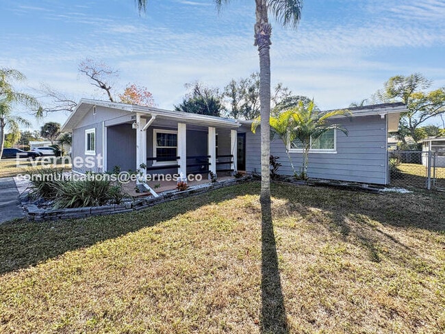 3872 Buckeye Cir in Sarasota, FL - Building Photo - Building Photo