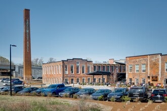 Alton Optimist Park in Charlotte, NC - Foto de edificio - Building Photo