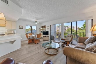 1605 S US Hwy 1, Unit B201 in Jupiter, FL - Foto de edificio - Building Photo