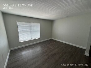 5615-D E 127th Ave in Tampa, FL - Building Photo - Building Photo