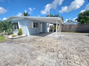 7031 Taylor St in Hollywood, FL - Building Photo - Building Photo