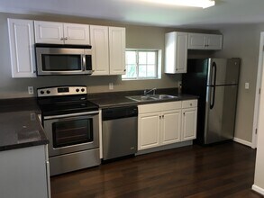 1735 Bethel St NE in Leeds, AL - Building Photo - Building Photo