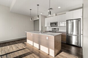 400 Mystic Ave, Unit #2 in Medford, MA - Building Photo