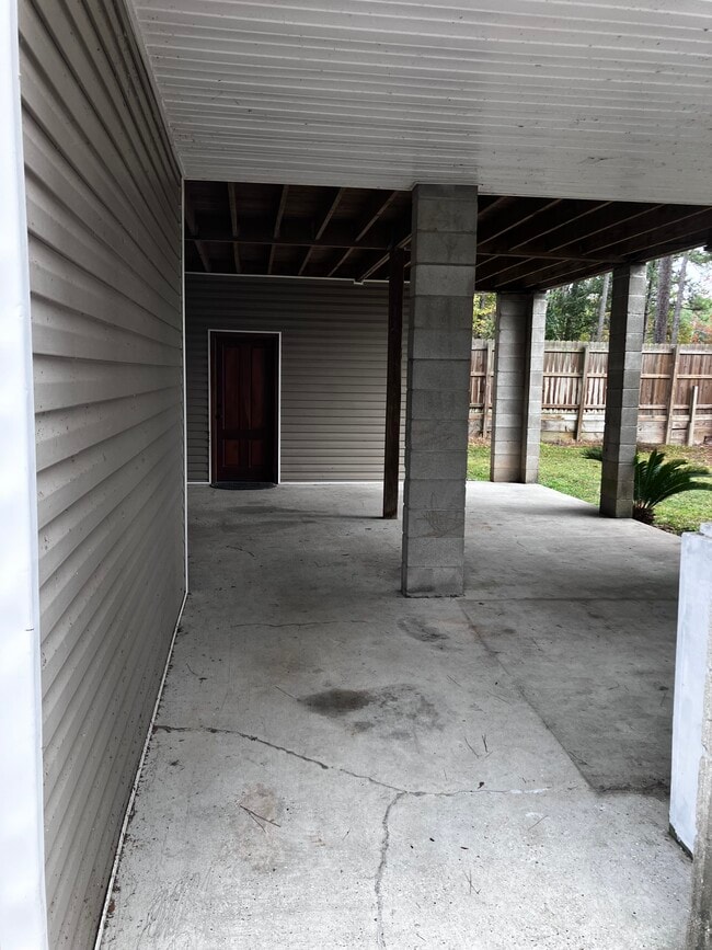 164 Golden Meadow Dr in Covington, LA - Building Photo - Building Photo