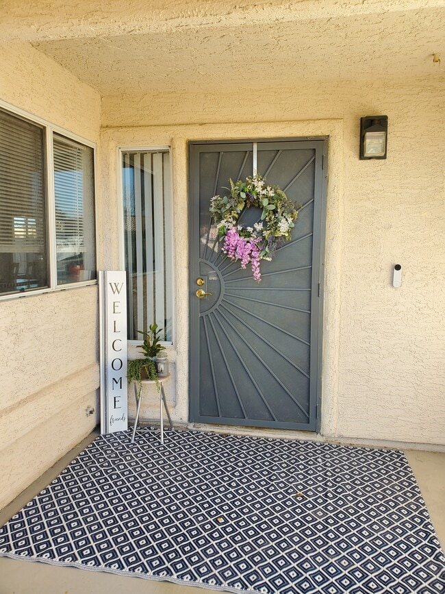 3204 Snow Peak Dr in North Las Vegas, NV - Building Photo - Building Photo