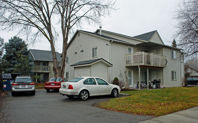 ParkCenter Apartments