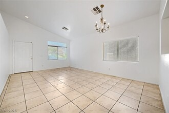 6524 Casamar St in North Las Vegas, NV - Building Photo - Building Photo
