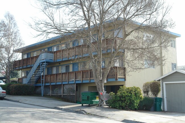 716-730 Solano Ave in Albany, CA - Building Photo - Building Photo