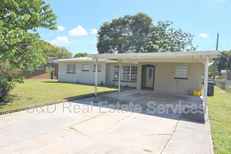 1804 Elk Dr in Lakeland, FL - Building Photo