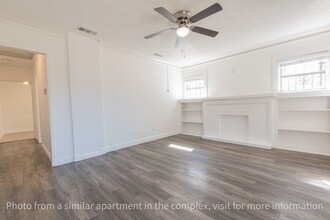 5310 S Van Ness Ave in Los Angeles, CA - Building Photo - Building Photo