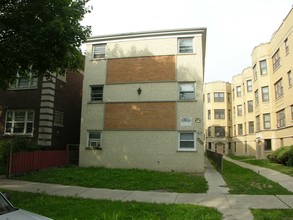 7516 N Winchester Ave in Chicago, IL - Building Photo - Building Photo