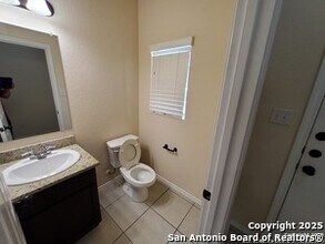 8712 Vista De Nubes in Converse, TX - Building Photo - Building Photo