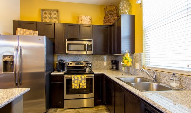 Sabino Vista Apartment Homes