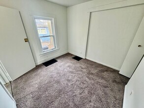 211 Olive St in Ypsilanti, MI - Building Photo - Building Photo