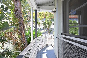 11063 Ohio Ave, Unit 11063 in Los Angeles, CA - Building Photo - Building Photo