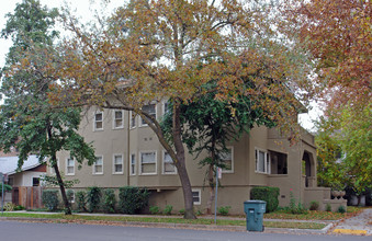 2301 O St in Sacramento, CA - Building Photo - Building Photo