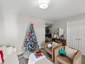 1485 Navajo Dr in Pleasant Grove, UT - Foto de edificio - Building Photo