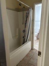 202 Wellington Dr in Lincolnton, NC - Building Photo - Building Photo