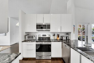 945 Sunflower Ave in Delray Beach, FL - Building Photo - Building Photo