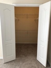 501 E Stassney Ln in Austin, TX - Building Photo - Building Photo