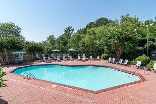 Grove at Stonebrook Apartments and Townhomes