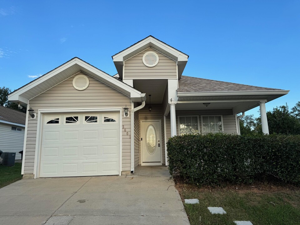 3603 Clear Creek Dr in Tallahassee, FL - Building Photo