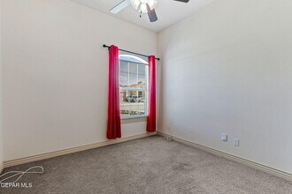 5557 Gustavo Madrid Ln in El Paso, TX - Building Photo - Building Photo
