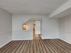4247 S Hwy 89 in North Salt Lake, UT - Building Photo - Building Photo