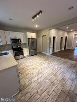 4710 Warrington Ave in Philadelphia, PA - Building Photo