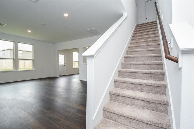 16412 Big Hickory Dr in Conroe, TX - Foto de edificio - Building Photo