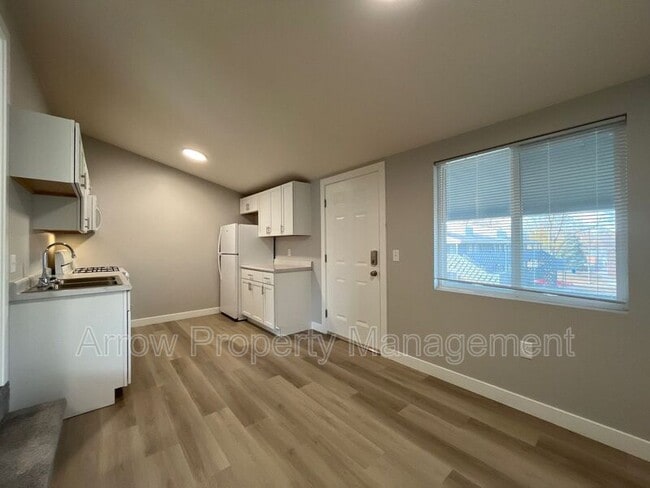 877 N 26 in Lincoln, NE - Building Photo - Building Photo