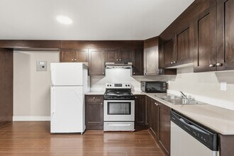 15118-1558A 58A Ave. in Surrey, BC - Building Photo - Building Photo