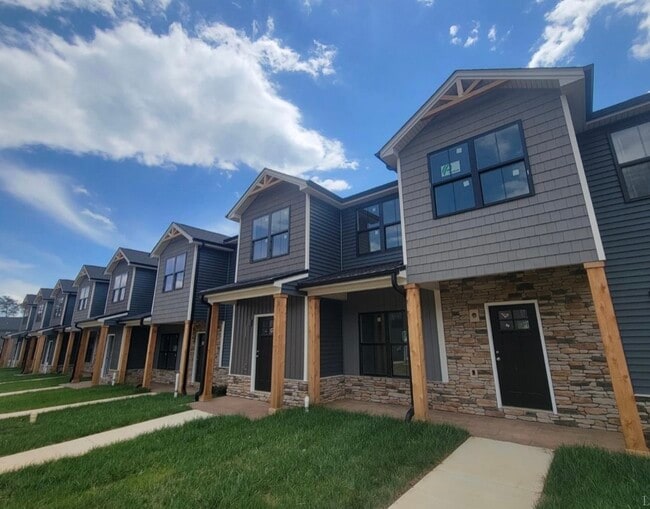 property at 22 Villa Ct