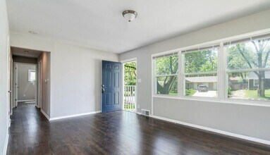 11427 Richmond Ave in Kansas City, MO - Building Photo - Building Photo