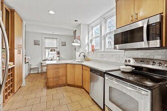 5463 Fair Oaks St in Pittsburgh, PA - Building Photo - Building Photo