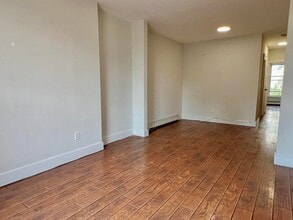 183 MONTGOMERY St in Jersey City, NJ - Building Photo - Building Photo