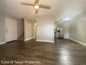 2802 Skyway Cir in Austin, TX - Building Photo - Building Photo
