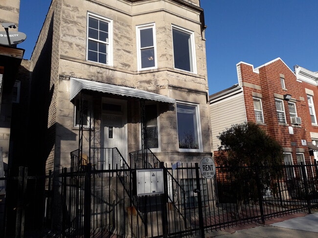 3330 W Crystal St, Unit 1