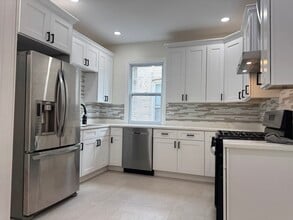 3741 W Irving Park Rd in Chicago, IL - Building Photo - Building Photo