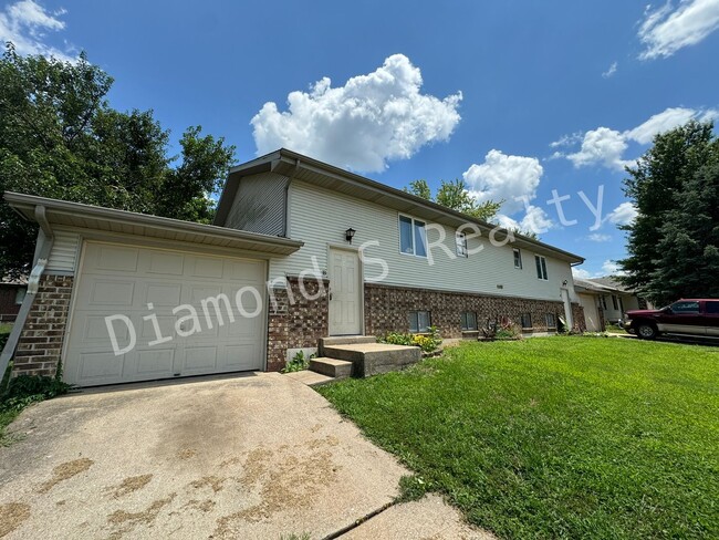 property at 1204 Flora St