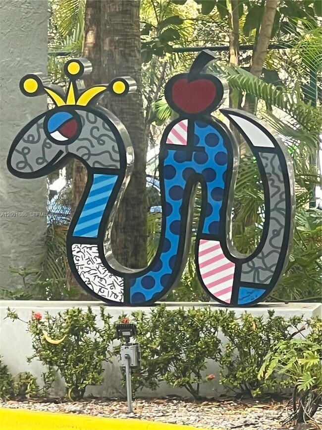 property at 850 N Miami Ave