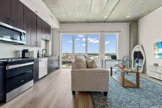 617 N 12th St in Tampa, FL - Building Photo - Building Photo