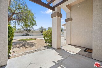 69730 Mccallum Way in Cathedral City, CA - Building Photo - Building Photo