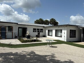 6003 S Indian River Dr in Fort Pierce, FL - Building Photo - Building Photo