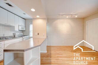 455 W Grant Pl in Chicago, IL - Building Photo - Building Photo