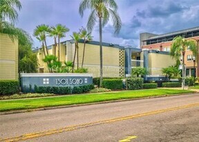 1301 S Howard Ave in Tampa, FL - Building Photo