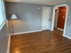 170 Johnson St, Unit D in Leominster, MA - Building Photo - Building Photo